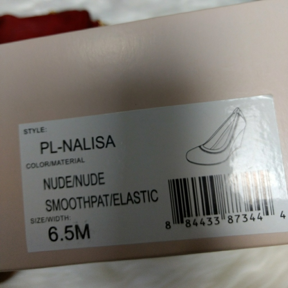 Shoes - Picture 4 of 6